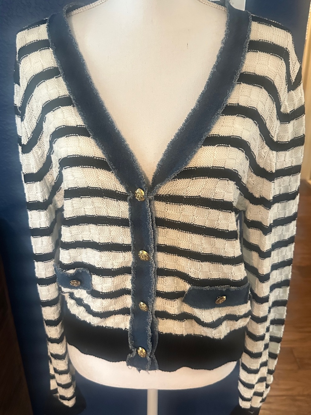 Laundry By Shelli Segal  Striped V-Neck Cardigan Size L